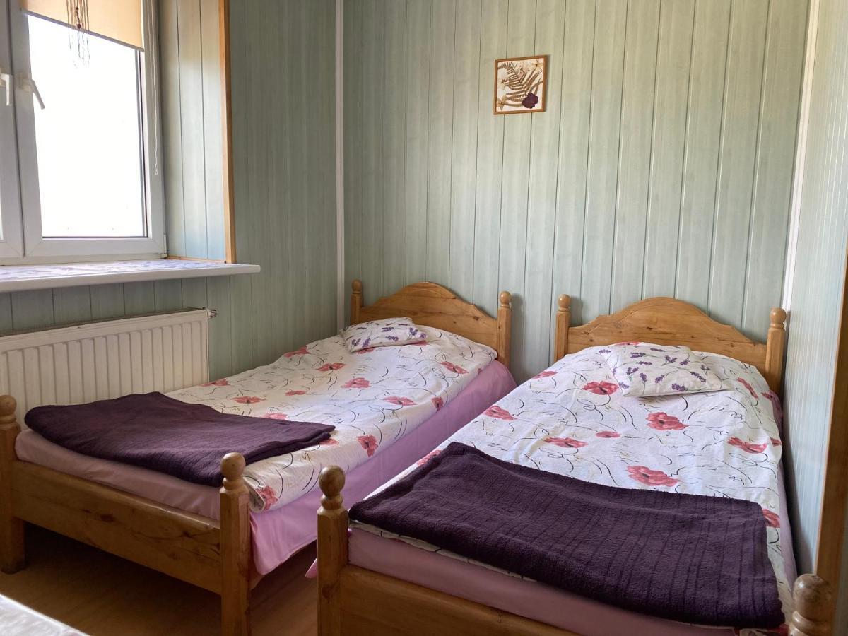 Bed and Breakfast Ośrodek Jeździecki Bronków Exterior foto